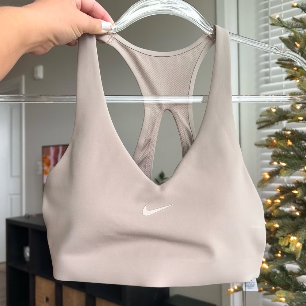 Nike Universa Padded Sports Bra NWT Size Small Malt Mink Brown Color - Picture 4 of 9